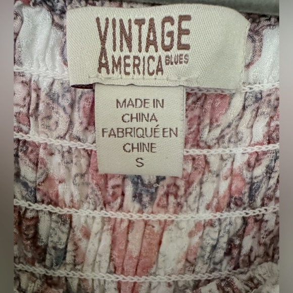 NWOT Vintage American Blues size small Yamelyn Smocked Off the shoulder top BOHO - Picture 2 of 7